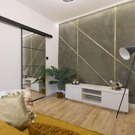 Klimatyczny Apartament Wroclawska Διαμέρισμα Μπίτομ Εξωτερικό φωτογραφία